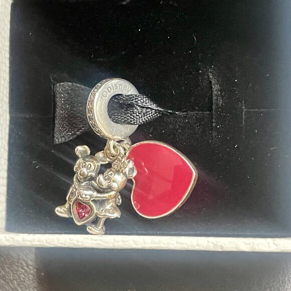 MICKEY MOUSE PANDORA CHARM - Picture 1 of 5